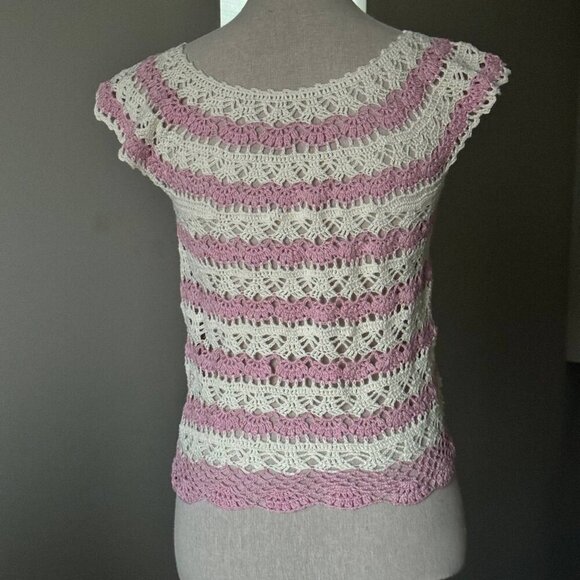 NWOT! Gorgeous Crochet Top in Pink and Cream - Size Small - Picture 9 of 9